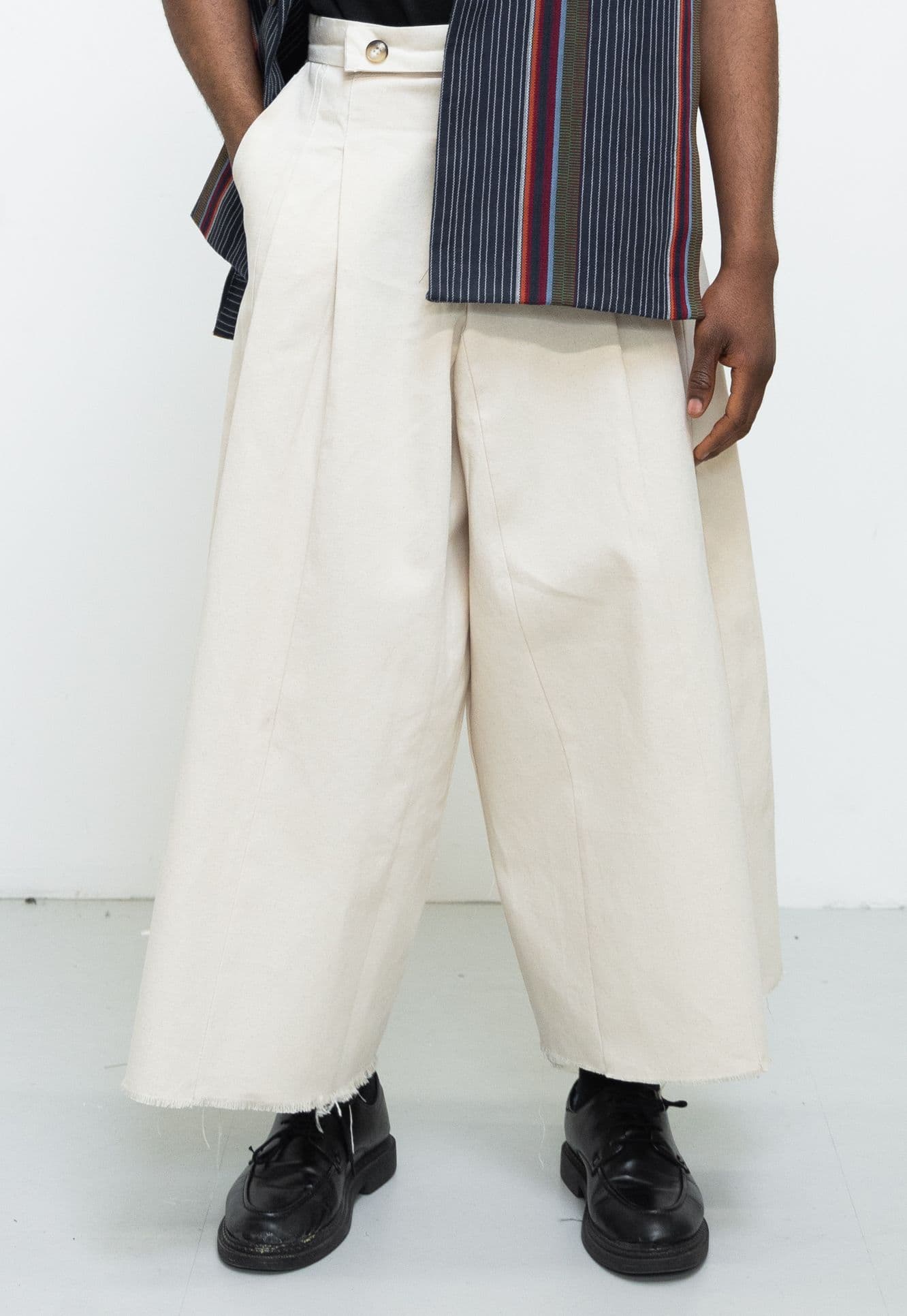 Blanc Canvas Trousers